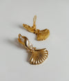 Gold Vintage Seashell earrings