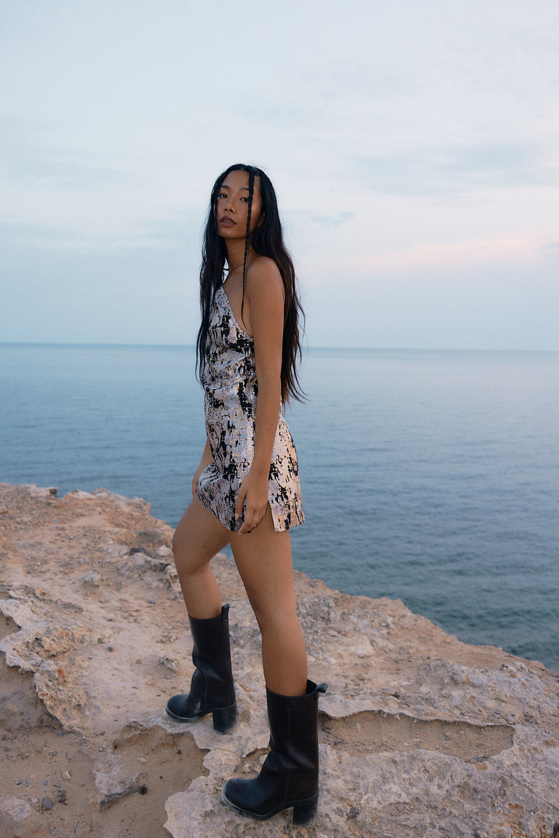 Anabelle in Black Camouflage