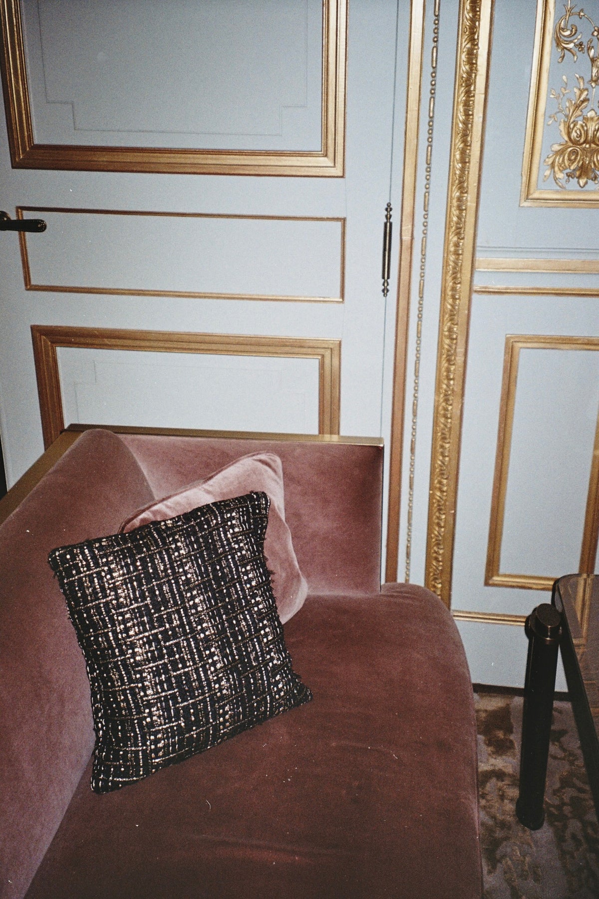 Cushion in Empyrée
