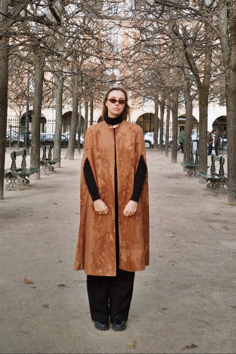 Long Cape in Camel Galant — upcycled luxury cape handmade in Paris by The Ethiquette